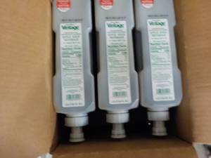 lot 481 image: Lot of 3 - 3.5 Liters Vintage Conce...