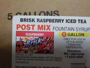 lot 506 image: 5 Gallon Brisk Raspberry Iced Tea P...