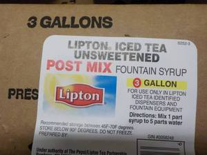 lot 513 image: 3 Gallon Lipton Iced Tea Unsweetene...