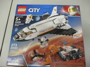 lot 2 image: LEGO City Mars Research Shuttle, ne...