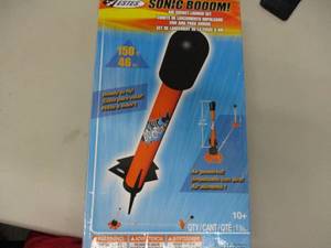 lot 20 image: Sonic Boom Air Launching Rocket set...