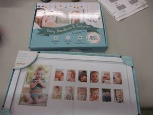 lot 108 image: Pear Head Photo Moments Frame and B...