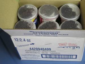 lot 10 image: 5B Case of 12 Duncan Hines Oreo C...