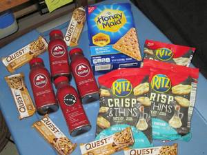 lot 17 image: 5B Snack & Drink Variety Past Da...