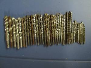 lot 24 image: 5B Very Large Lot of Drill Bits...