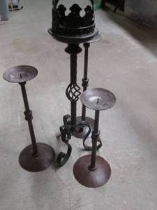 lot 44 image: 4B Set of (4) Tall Metal Candle H...
