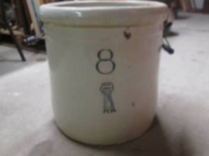 lot 45 image: Loc 12 #8 Croc with Metal & Wooden Ha...