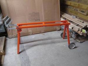 lot 62 image: 4C Port-a-mate Portable Miter Saw...