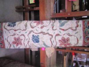 lot 127 image: 8B Nice 5X6 Area Rug Needs Cle...