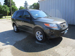 lot 1 image: 2010 Hyundai Santa Fe
