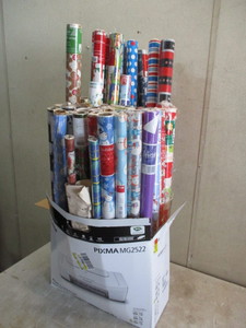 lot 11 image: Wrapping Paper