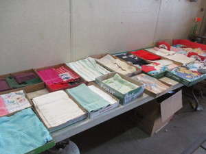 lot 14 image: Towels