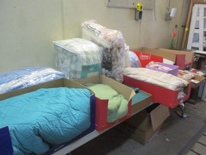 lot 34 image: Bedding
