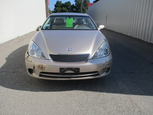 lot 1-2 image: 2005 Lexus ES Sedan