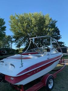 1998 19  VIP Valiant Fiberglass Open Bow Boat & 1998 19 VIP Trailer.  Has 6 Cylinder 4.3 Liter Chevrolet Motor.
