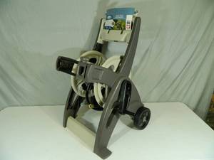 New Suncast Garden Hose Reel on Wheels