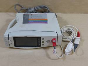 lot 76 image: Masimo Radical-7 Rainbow Pulse Oximeter