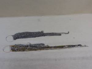 lot 107 image: Assortment of ChainsNecklaces