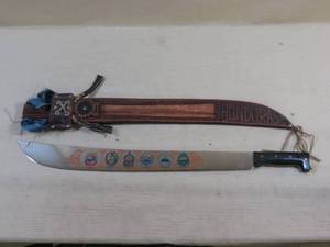 lot 102 image: Corona No 152 Machete with Leather Sheath