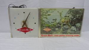 lot 2 image: Vintage Grain Belt Clock Light Sign