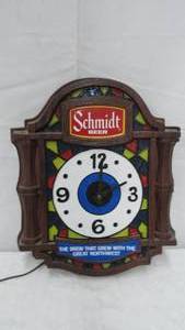lot 24 image: Schmidt Clock