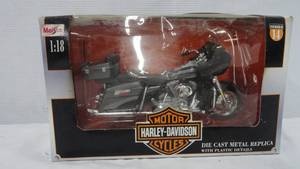 lot 43 image: Die-Cast Harley-Davidson Scale 118 (In Box)