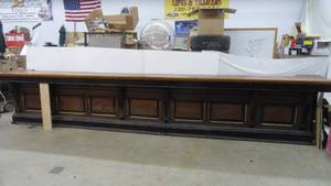 lot 1 image: 20 Antique Bar