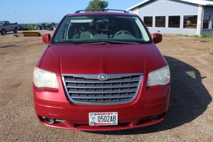 lot 5714 image: 2008 Chrysler Town & Country Touring