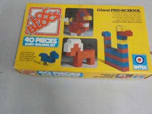 lot 8 image: Entex Loc Blocks...