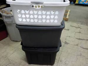 lot 16 image: 2 Covered Tubs and 1 Laundry Basket...