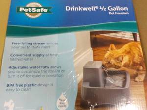 lot 60 image: Pet Safe Drinkwell 12 gallon Pet F...