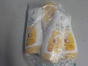 lot 98 image: 4 - 15.2 oz Bottles Olay Body Lotio...
