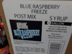 lot 225 image: 3 Gallon Blue Raspberry Freeze Post...