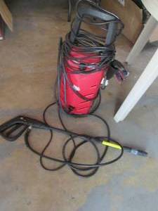 lot 11 image: Dirt Devil Pressure Washer 1600...