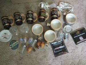 lot 47 image: Grain Belt Collector Mugs & Other C...