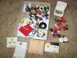 lot 65 image: Large Lot of Costume Jewelry See P...