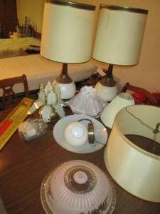 lot 82 image: (2) Table Lamps, Touch Lamp, & Extr...