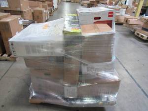 lot 104 image: WHOLESALE MIXED PALLET OF SMALL APPLIANCES