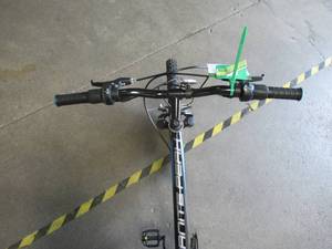 lot 16 image: Roadmaster Granite Peak Mountain Bike 26 wheel size, Mens Black 728826935