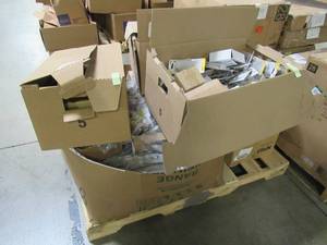 lot 400 image: WHOLESALE MIXED PALLET OF MISCELLANEOUS FASTENERS, DOORDRAWER PULLS AND MORE