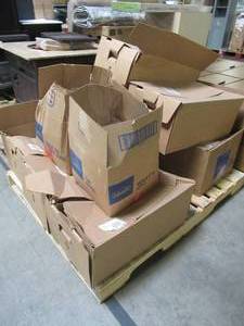 lot 402 image: WHOLESALE MIXED PALLET OF MISCELLANEOUS FASTENERS, DOORDRAWER PULLS AND MORE