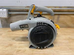 lot 41 image: RYOBI 2 CYCLE GAS BLOWER