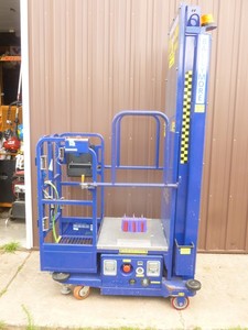 Ballymore warehouse lift. Will need work on wiring. Works when jumped with jump pack. As shown. THIS ITEM HAS A RESERVE.
