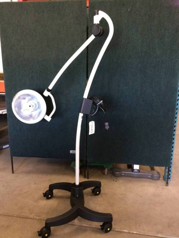 1228 MEDICAL AUCTION 33,000 HILLROM ICU PERCUSSION VIBRATION CHAIR