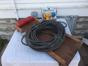 lot 47 image: Floor Creeper, Extension Cord, Paint Stripper