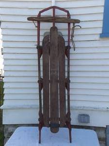lot 49 image: 60 Sled
