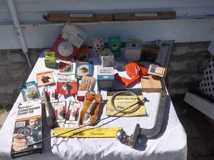 lot 72 image: Automotive, Gasket Sets, Misc.