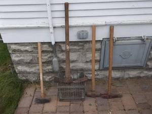 lot 106 image: Sledge Hammer, Fergus Dairy Crate, Pick Axe, Hammer Axe
