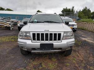 lot 7 image: 2004 Jeep Grand Cherokee