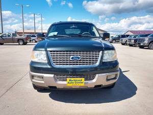 lot 9 image: 2003 Ford Expedition Eddie Bauer Edition